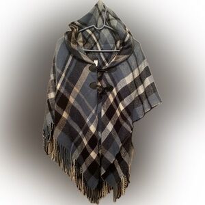 Beautiful, warm hooded poncho
